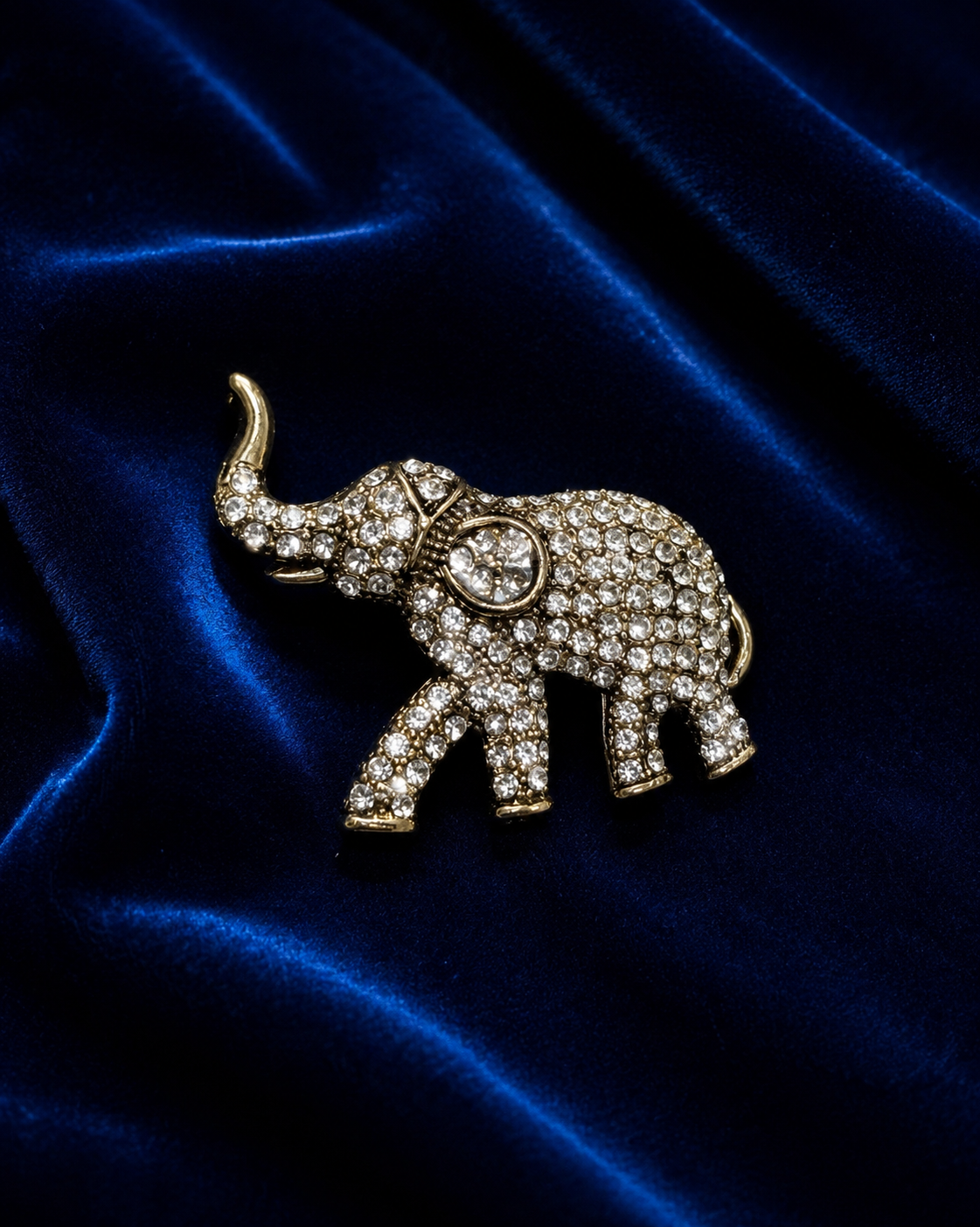 Crystal Elephant Design Jodhpuri Brooch