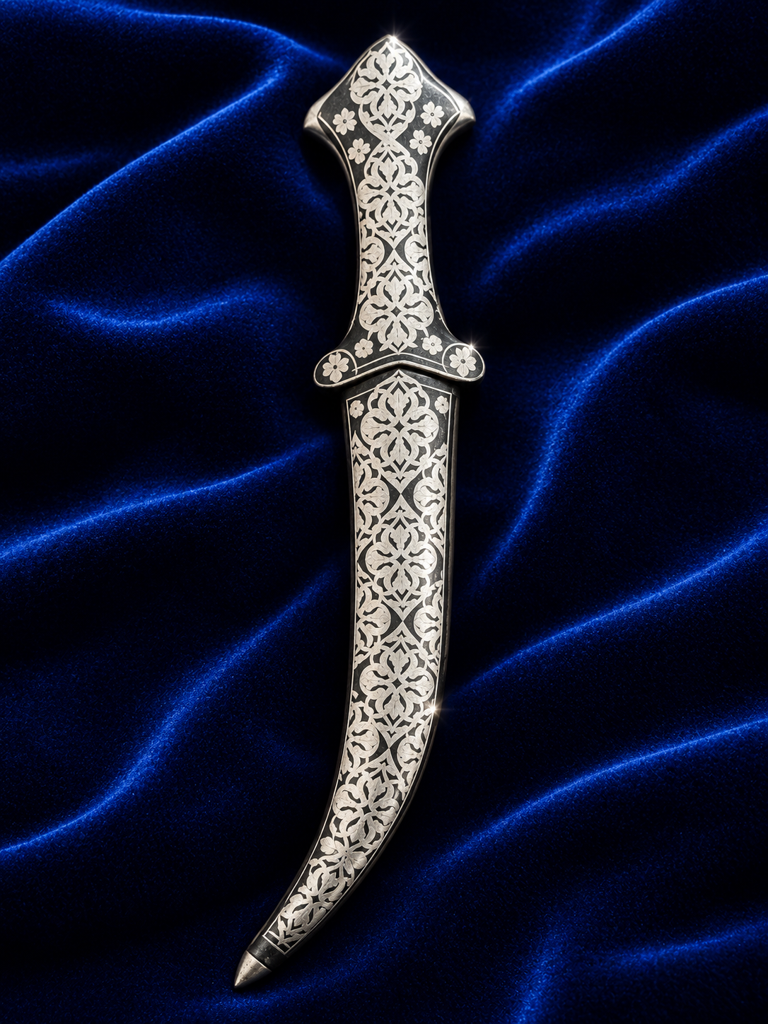 Diamond Face Katar with Silver Work – 10 Inch