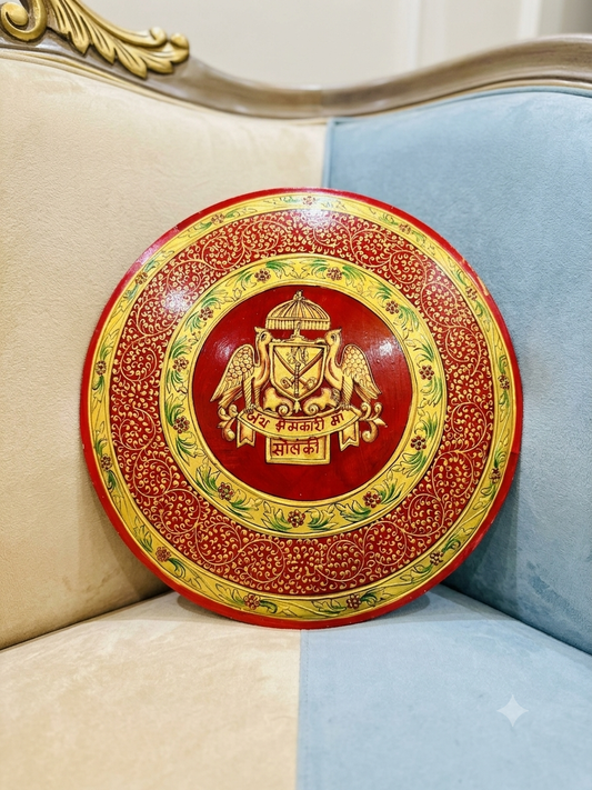 Solanki Surname Plate – Hand Painted Metal Design